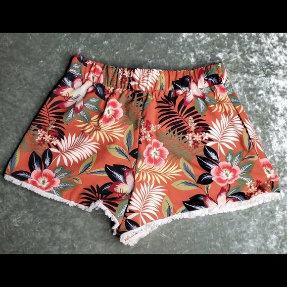 Zara Floral Front Tie Shorts - Picture 5 of 7